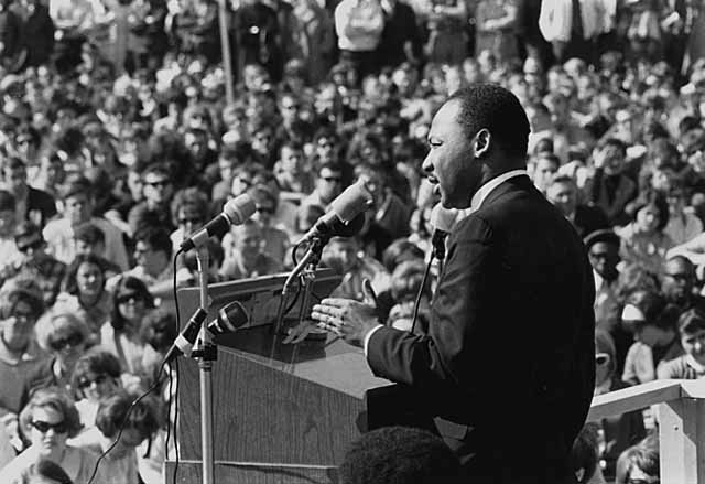 Martin+Luther+King+Jr.+speaking+to+anti-Vietnam+rally+on+April+27%2C+1967+at+the+University+of+Minnesota.+