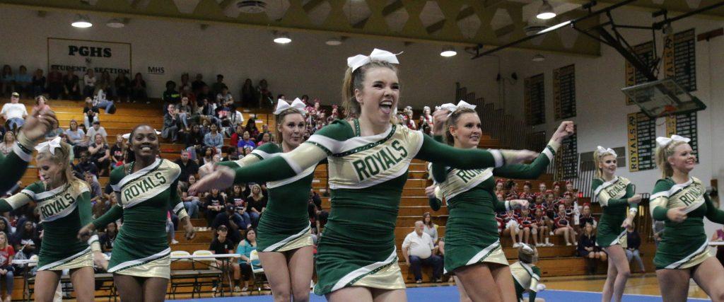 Cheerleaders+Compete+In+District+Invitational