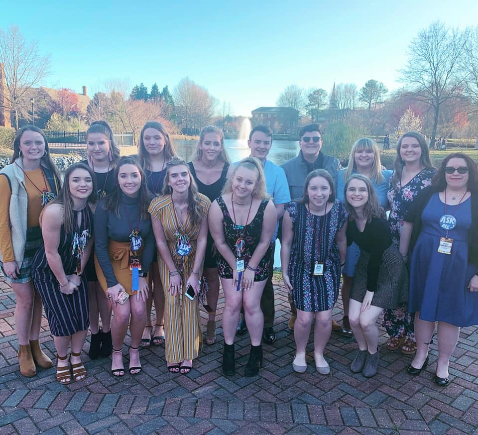 Students gather at the Virginia Student Council Association convention in Newport News. Photo by Marcia Edmundson.